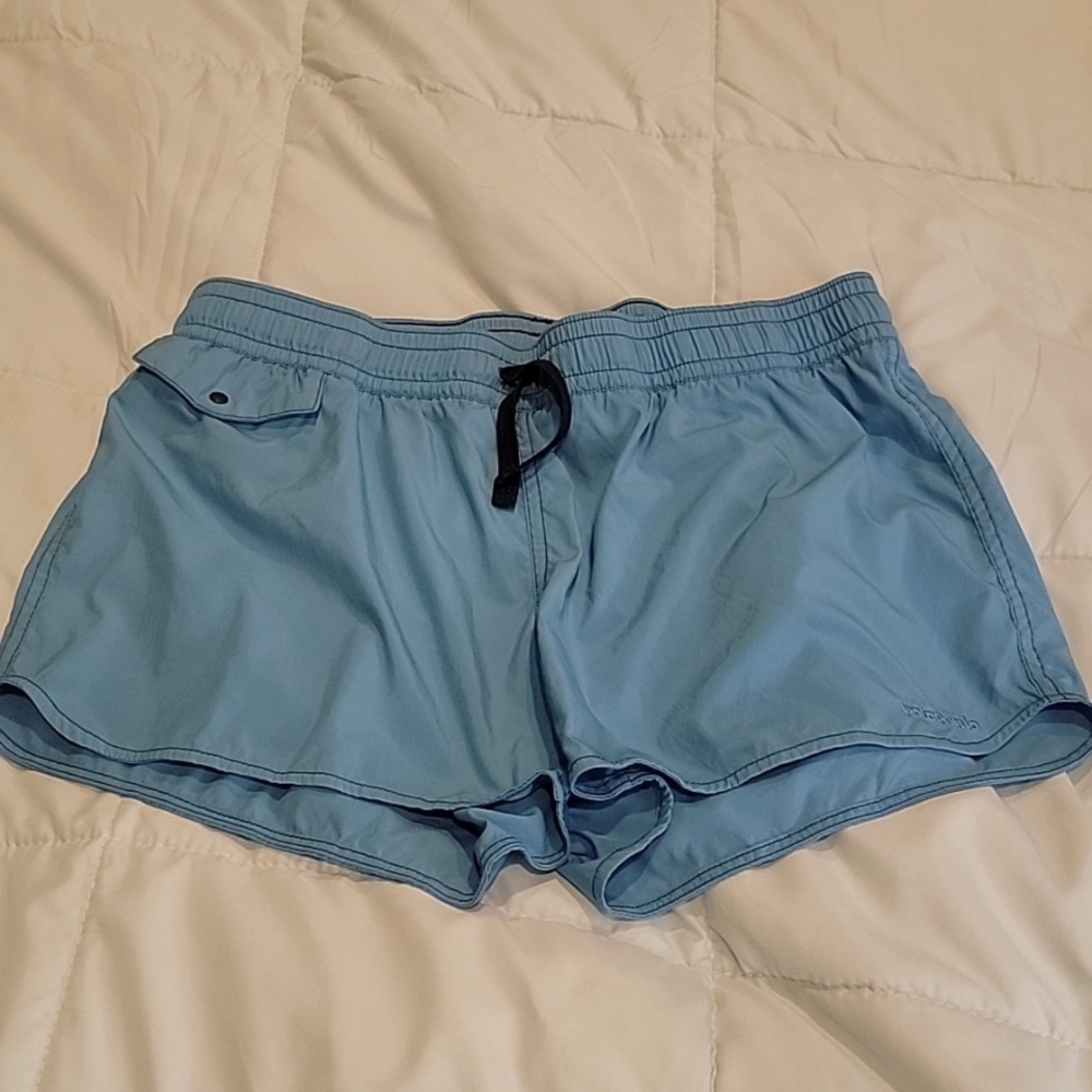 EUC Patagonia board shorts - Picture 1 of 7